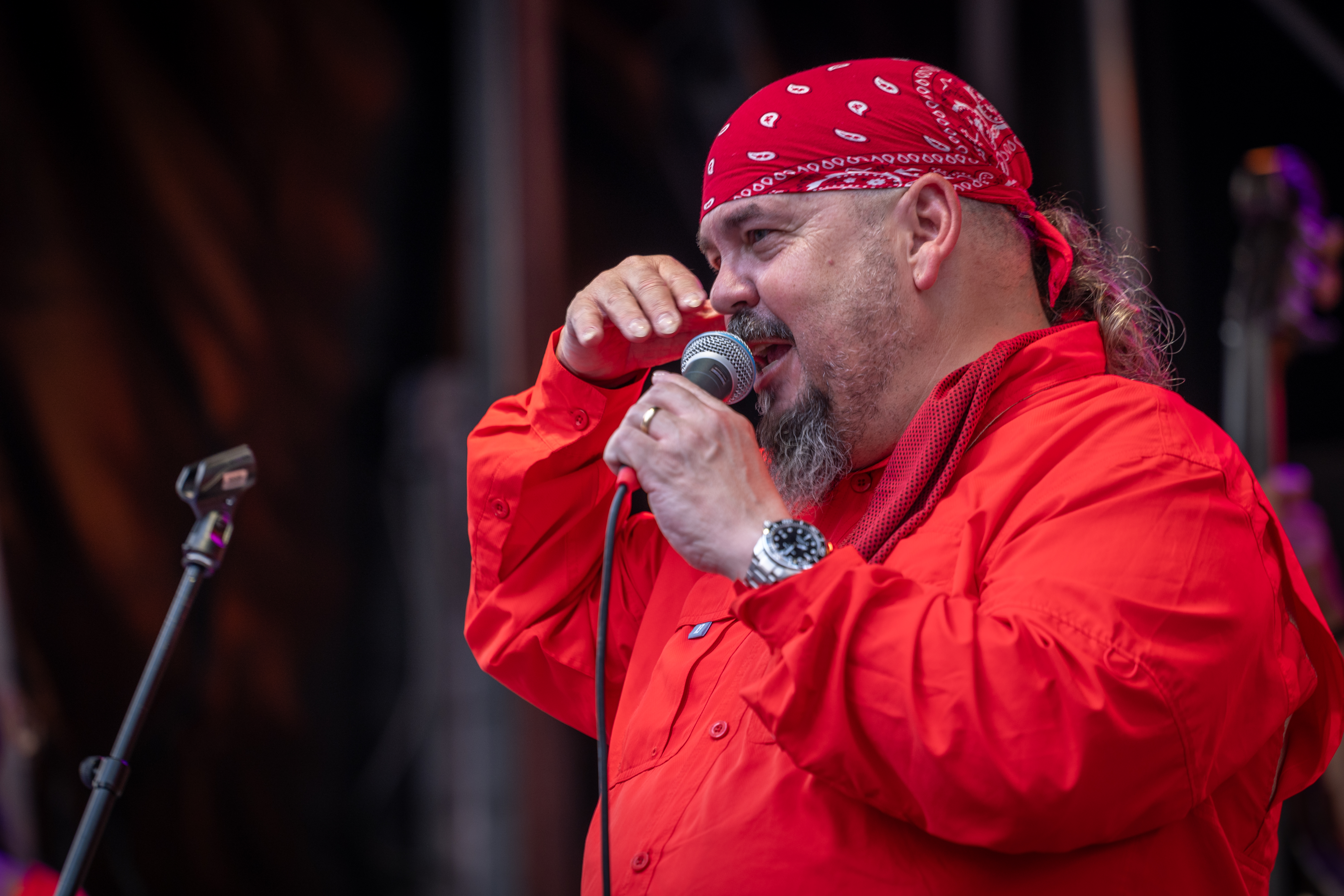 Ernesto Manuitt Hernández live